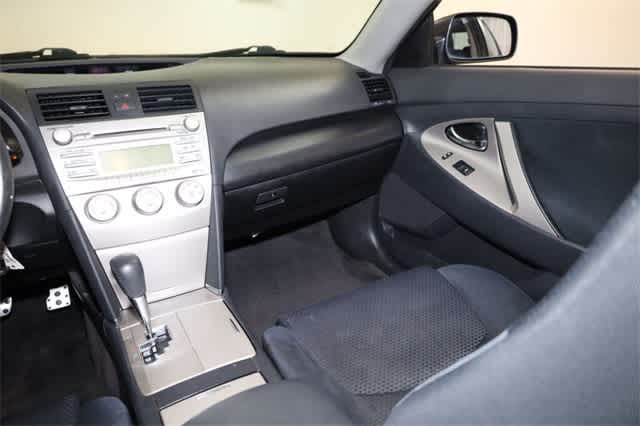 Thumbnail: 2011 Toyota Camry - 18