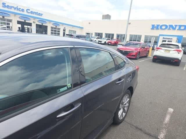2022 Honda Accord LX 4