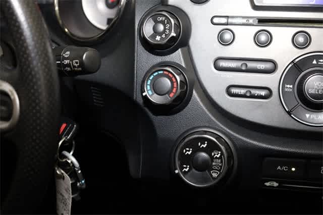 Thumbnail: 2013 Honda Fit - 27