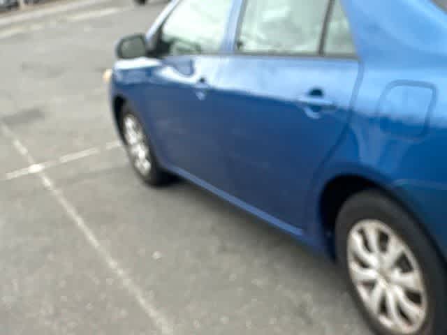 Thumbnail: 2010 Toyota Corolla - 8