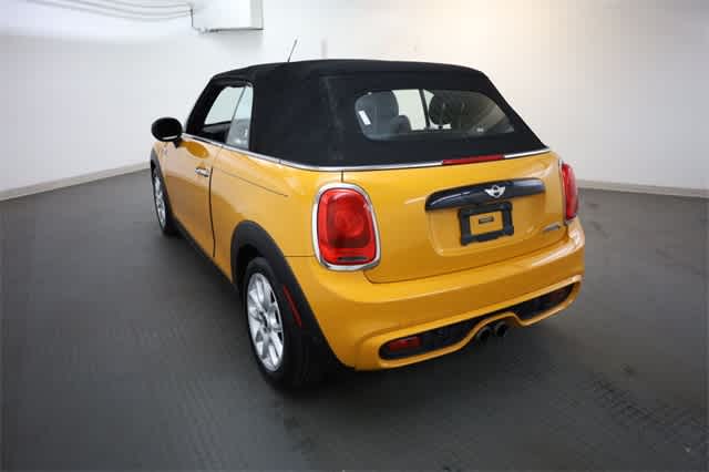 Thumbnail: 2018 MINI Cooper Convertible - 5