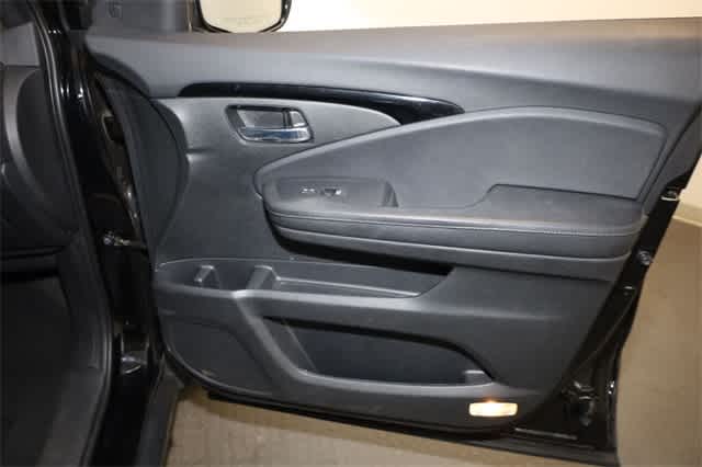 Thumbnail: 2019 Honda Passport - 22