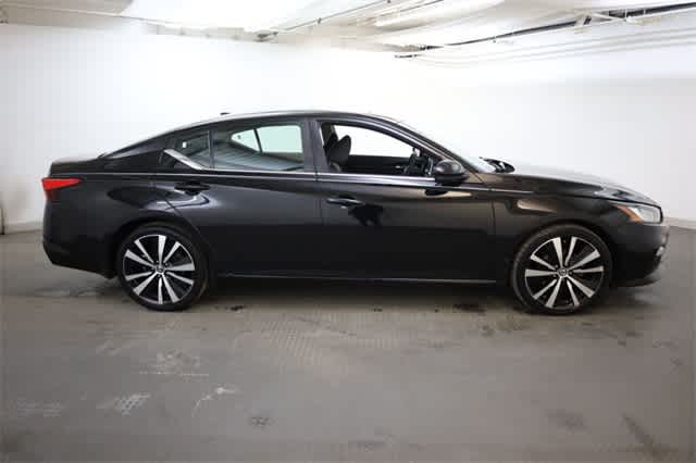 Thumbnail: 2020 Nissan Altima - 9