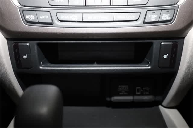 Thumbnail: 2020 Honda Pilot - 31