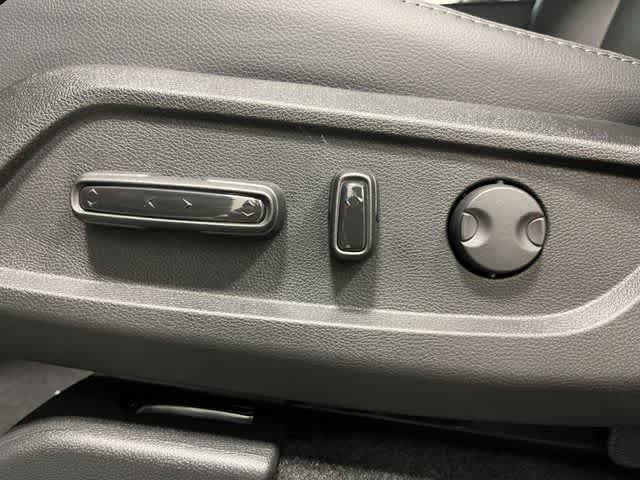 Thumbnail: 2026 Honda Pilot - 15