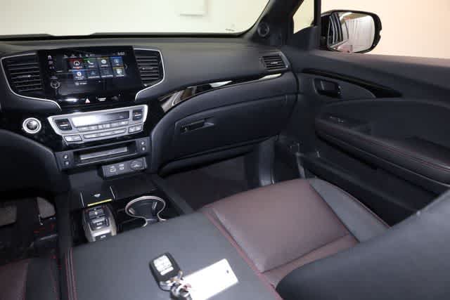 Thumbnail: 2024 Honda Passport - 25