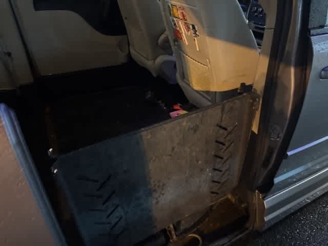 Thumbnail: 2015 Dodge Grand Caravan - 21