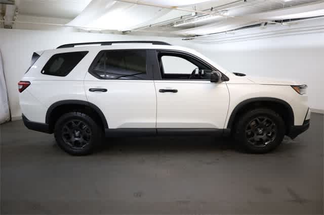 Thumbnail: 2024 Honda Pilot - 9