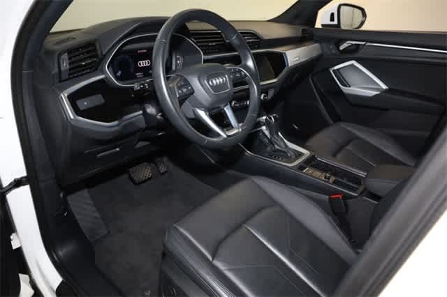 Thumbnail: 2021 Audi Q3 - 28