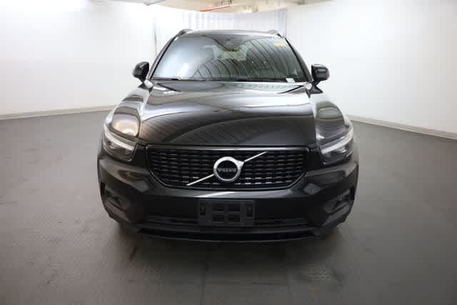 Thumbnail: 2021 Volvo XC40 - 12