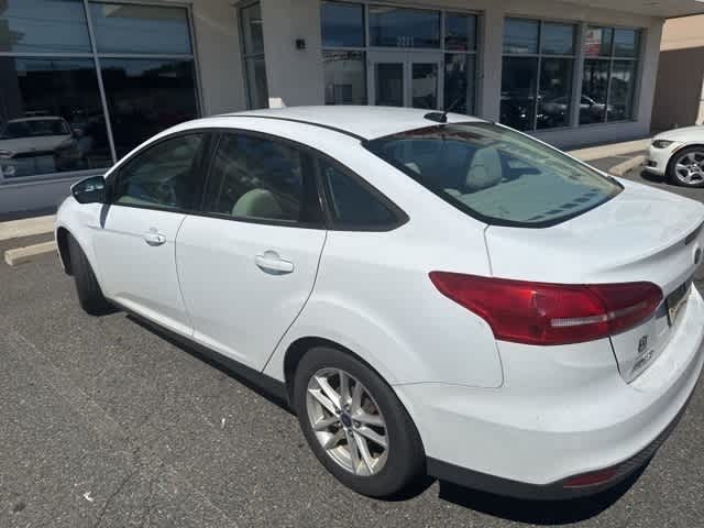 Thumbnail: 2015 Ford Focus - 5