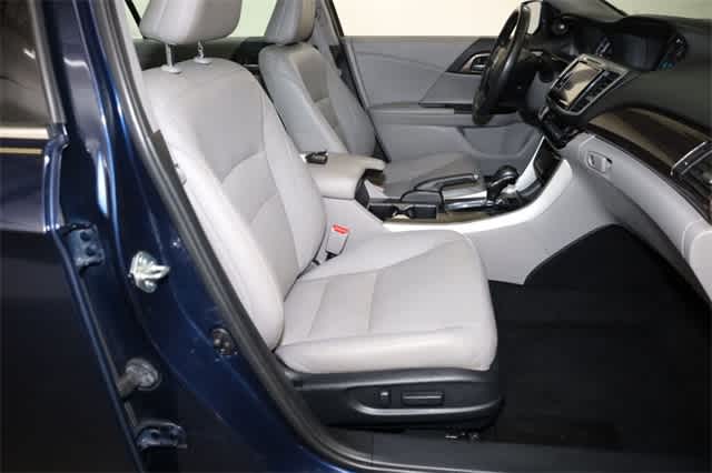 Thumbnail: 2017 Honda Accord - 20