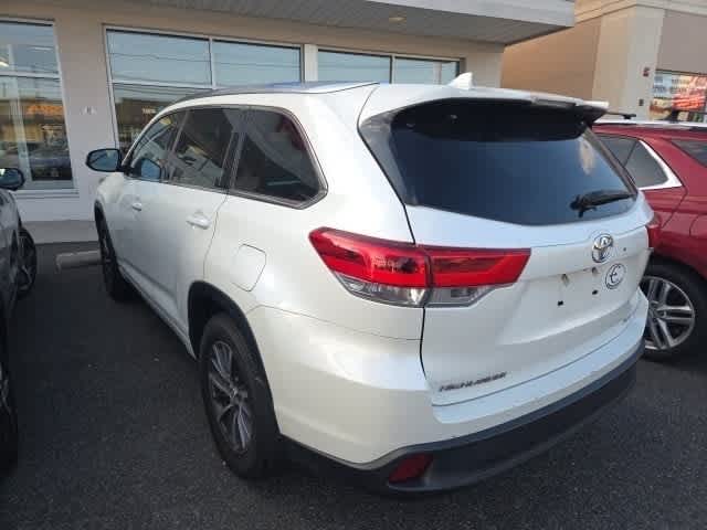 Thumbnail: 2018 Toyota Highlander - 9