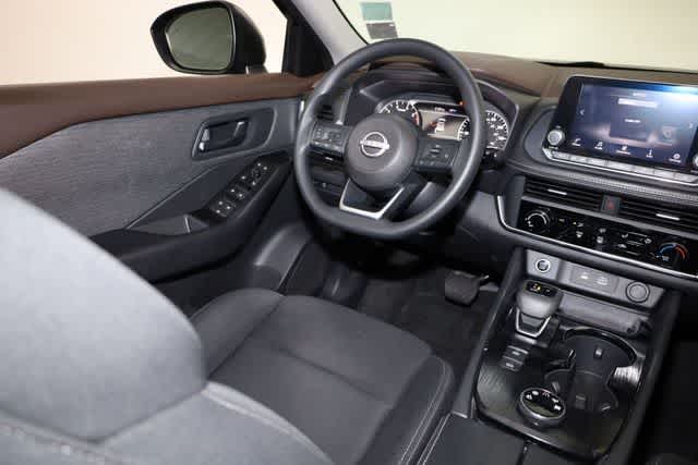 Thumbnail: 2023 Nissan Rogue - 21