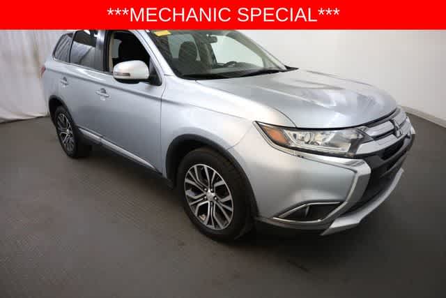 Thumbnail: 2016 Mitsubishi Outlander - 10