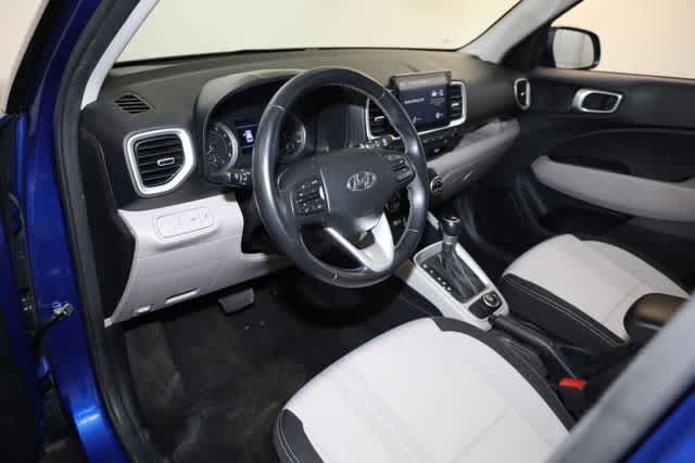 Thumbnail: 2022 Hyundai Venue - 14