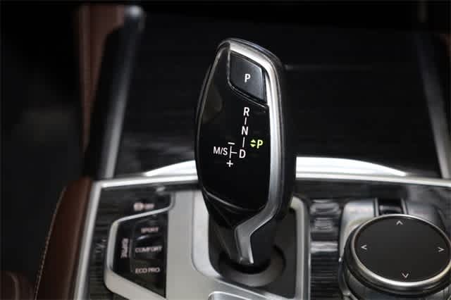 Thumbnail: 2020 BMW 7 Series - 36