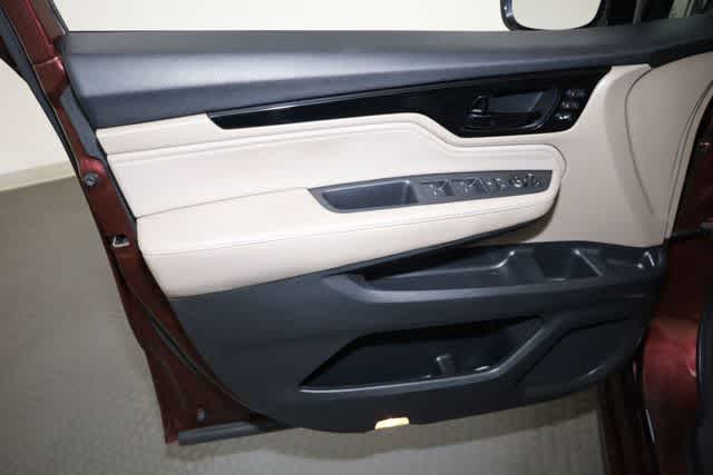 Thumbnail: 2018 Honda Odyssey - 13