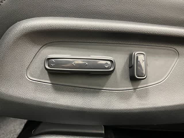 Thumbnail: 2026 Honda HR-V - 14