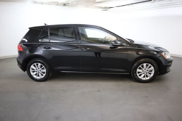 Thumbnail: 2016 Volkswagen Golf - 9