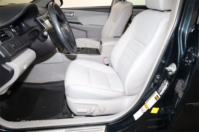 Thumbnail: 2016 Toyota Camry - 15