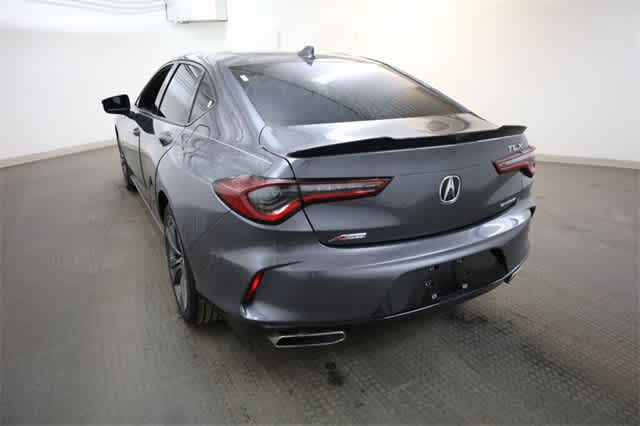 Thumbnail: 2022 Acura TLX - 5