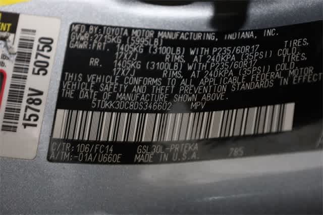 Thumbnail: 2013 Toyota Sienna - 33