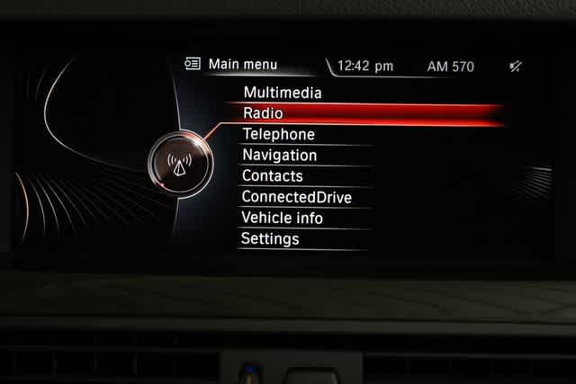 Thumbnail: 2015 BMW 5 Series - 25