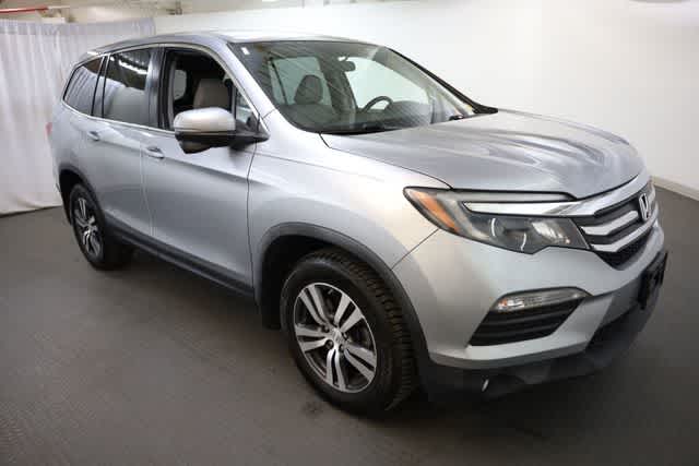 Thumbnail: 2017 Honda Pilot - 10