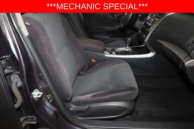 Thumbnail: 2013 Nissan Altima - 32