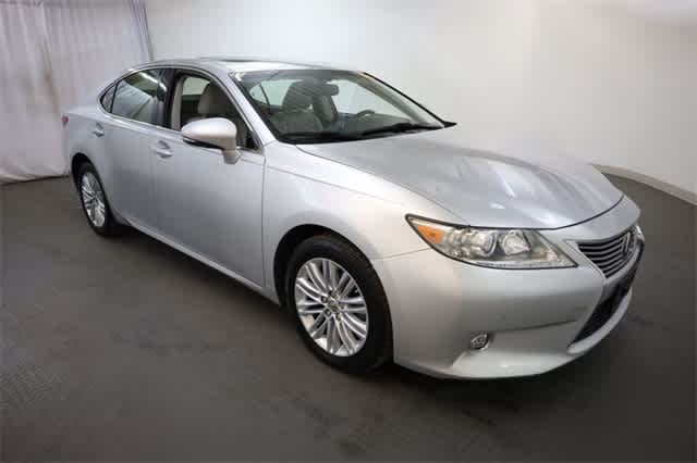 Thumbnail: 2014 Lexus ES - 10