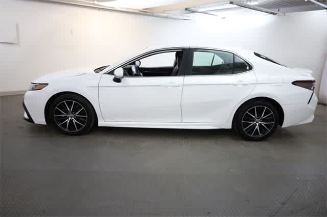 Thumbnail: 2023 Toyota Camry - 3