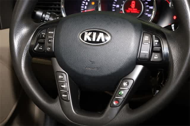 2013 Kia Optima LX 29