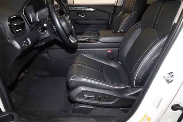 Thumbnail: 2023 Honda Pilot - 15