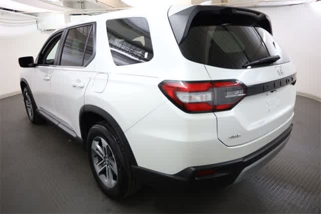 Thumbnail: 2023 Honda Pilot - 4