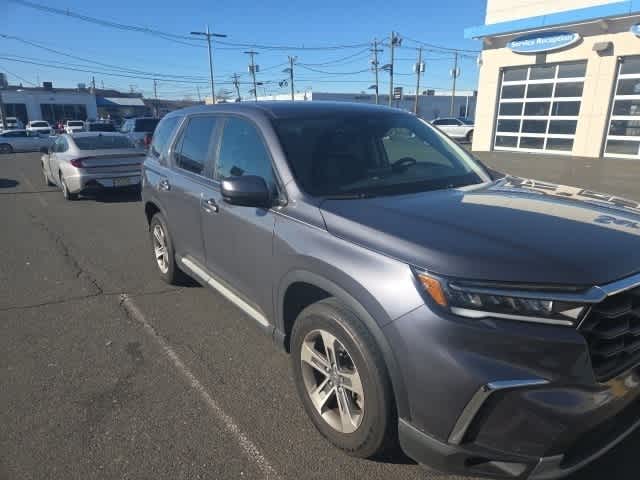 Thumbnail: 2024 Honda Pilot - 16