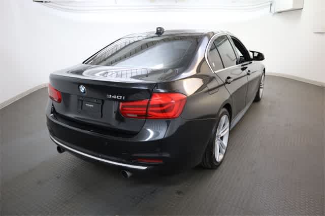 Thumbnail: 2016 BMW 3 Series - 7
