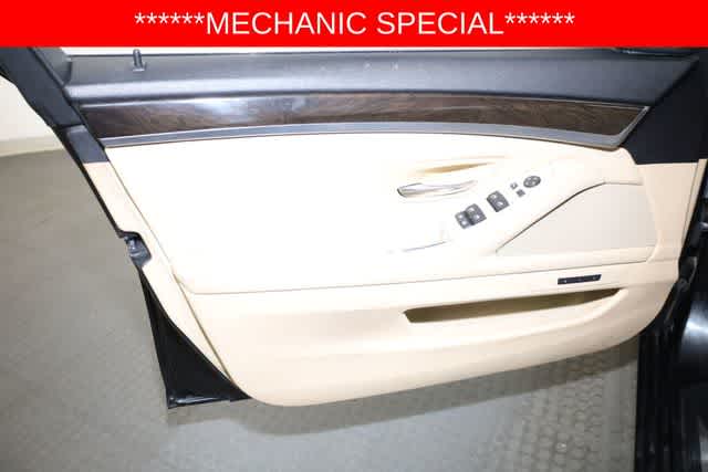 Thumbnail: 2011 BMW 5 Series - 13