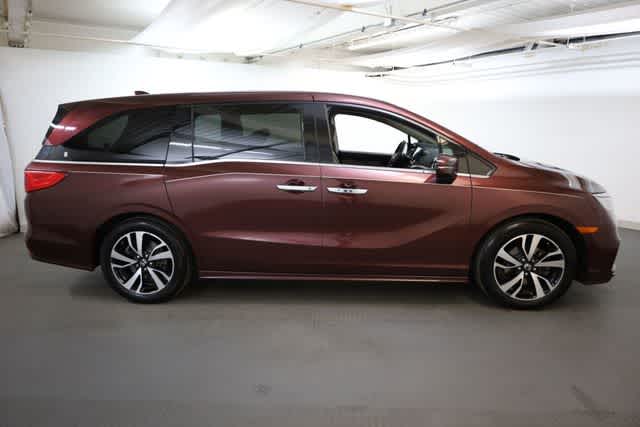 Thumbnail: 2018 Honda Odyssey - 9