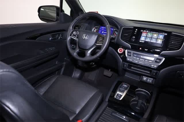 Thumbnail: 2019 Honda Passport - 16