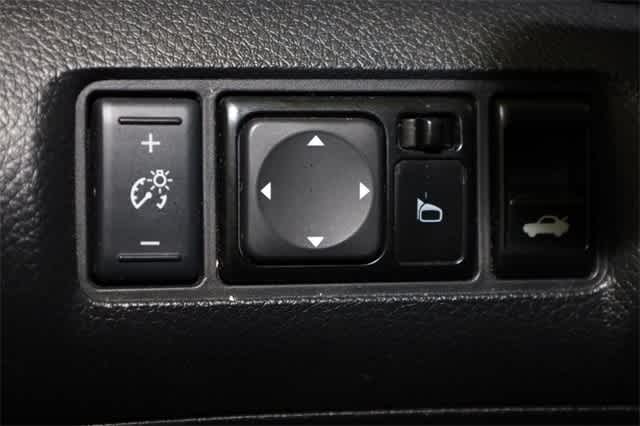 Thumbnail: 2014 Nissan Sentra - 26
