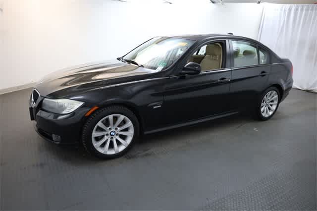 Thumbnail: 2011 BMW 3 Series - 2