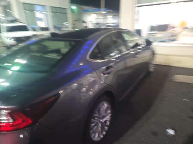 Thumbnail: 2016 Lexus ES - 14