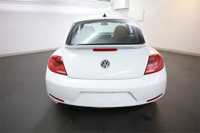 Thumbnail: 2015 Volkswagen Beetle - 6