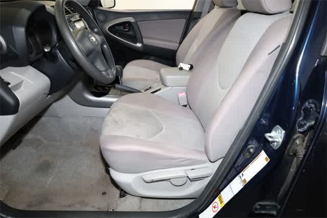 Thumbnail: 2006 Toyota RAV4 - 15
