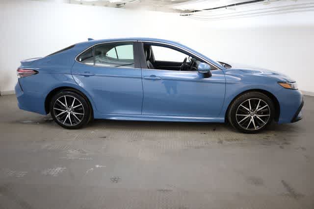 Thumbnail: 2023 Toyota Camry - 9