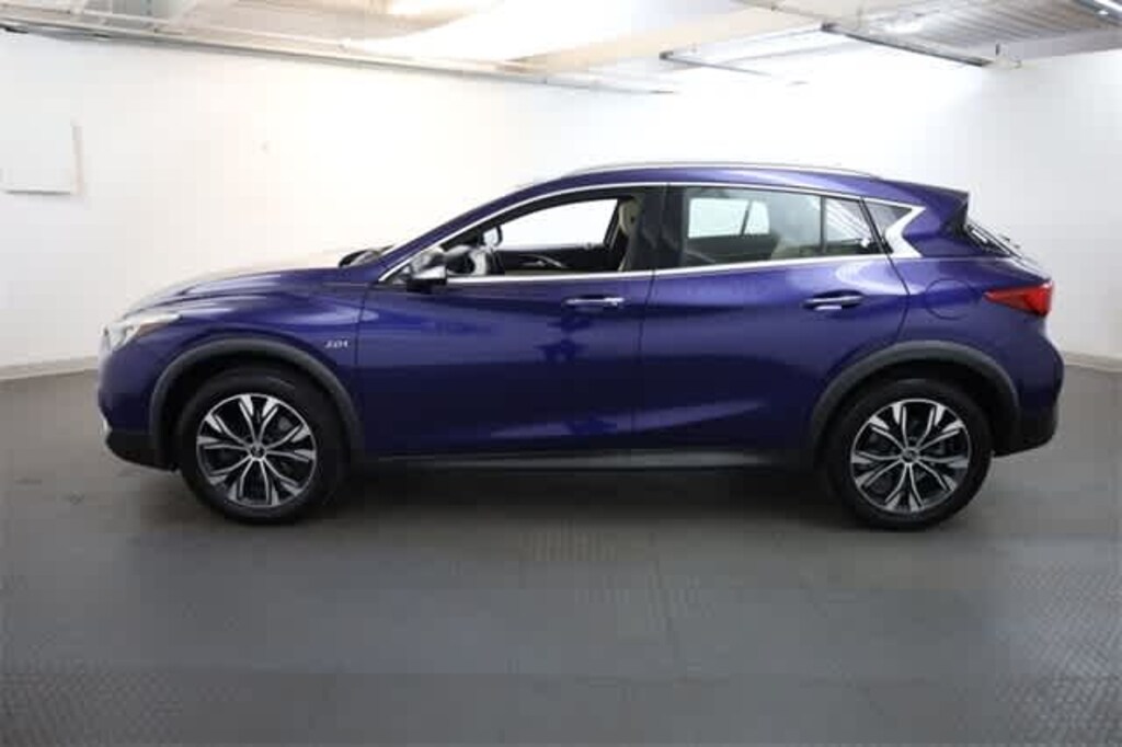 Used 2018 INFINITI QX30 Premium SUV