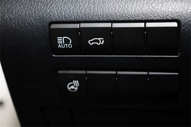 Thumbnail: 2017 Lexus RX - 26