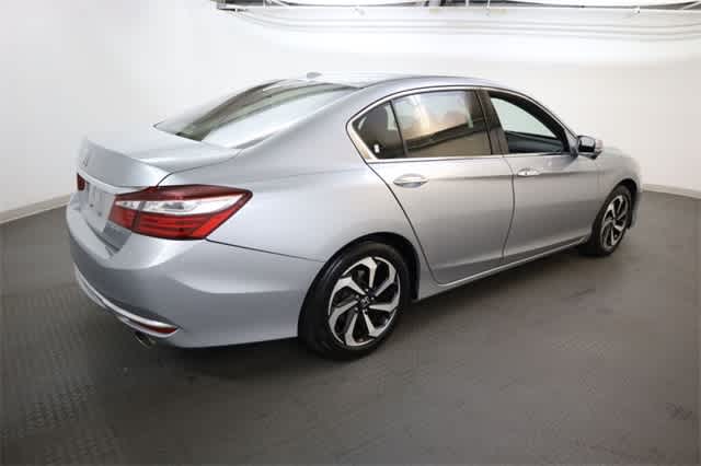 Thumbnail: 2017 Honda Accord - 8