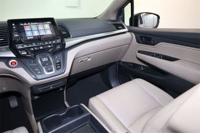 Thumbnail: 2019 Honda Odyssey - 18
